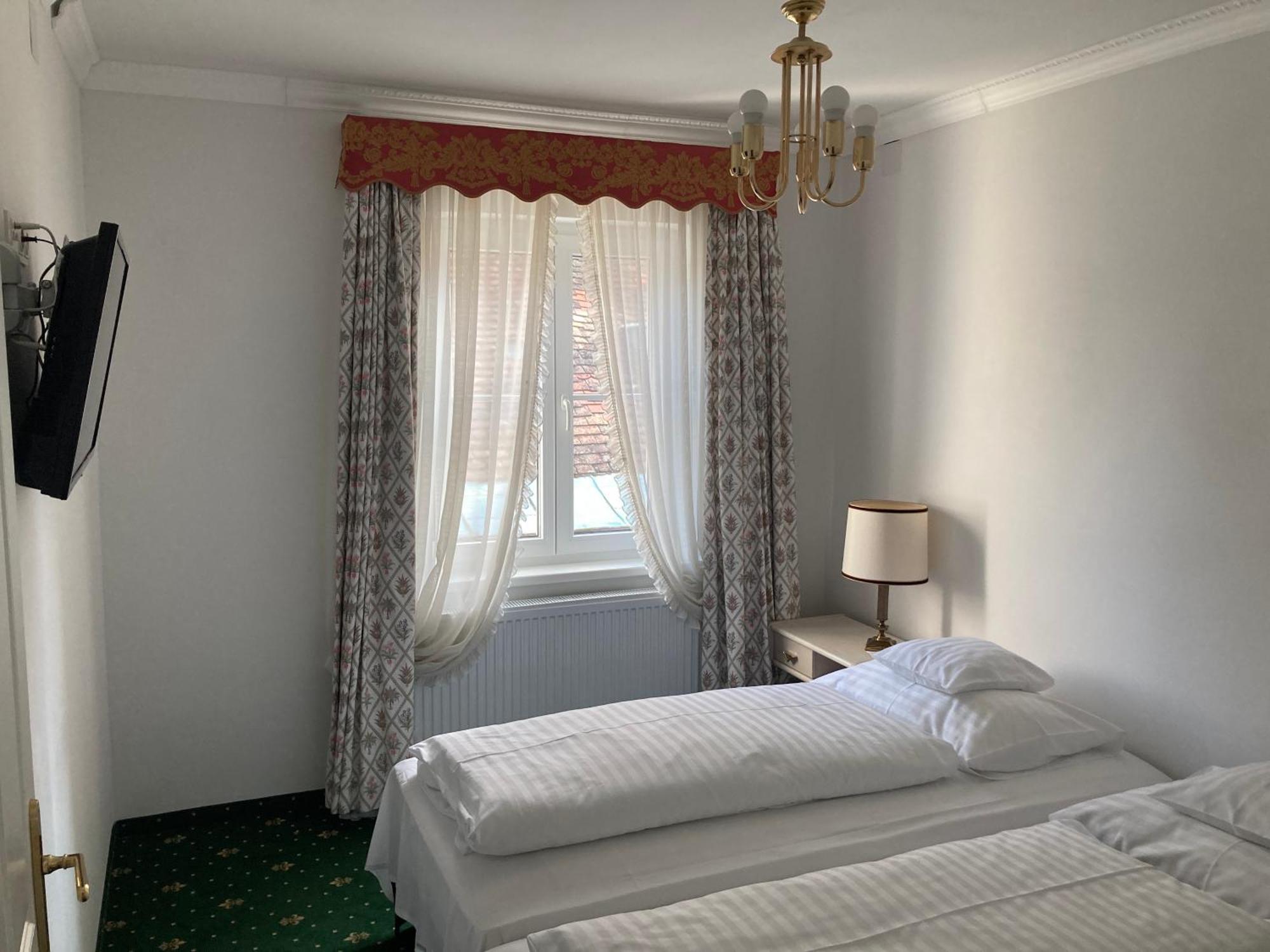 Pension Margit Baden Luaran gambar