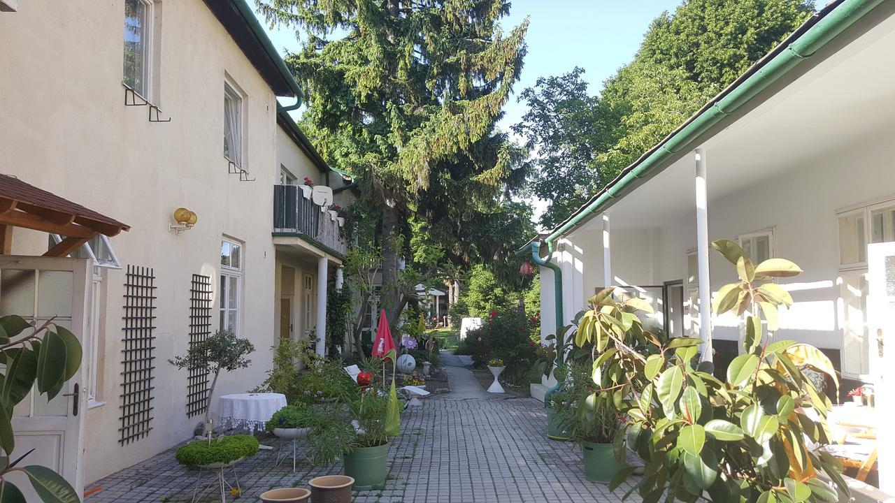 Pension Margit Baden Luaran gambar