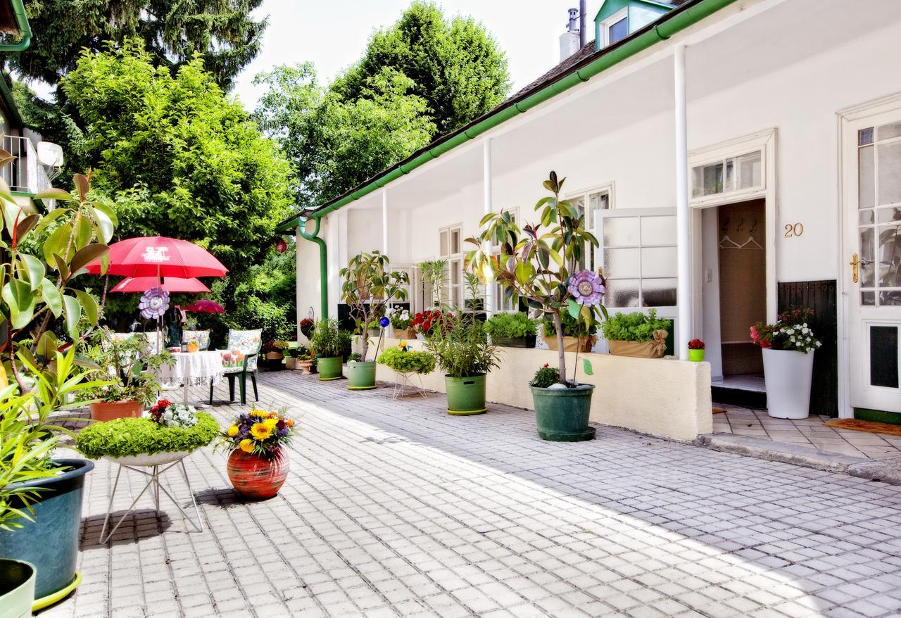 Pension Margit Baden Luaran gambar